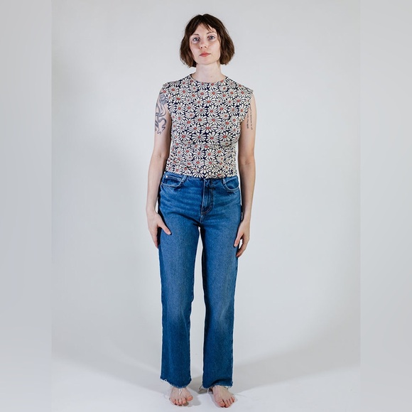 Mata Traders Ruched Top - Sleeveless with Flower Power Design - Picture 2 of 8